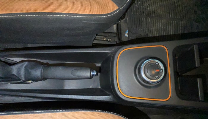 2021 Renault Kwid CLIMBER 1.0 AMT (O), Petrol, Automatic, 39,339 km, Gear Lever