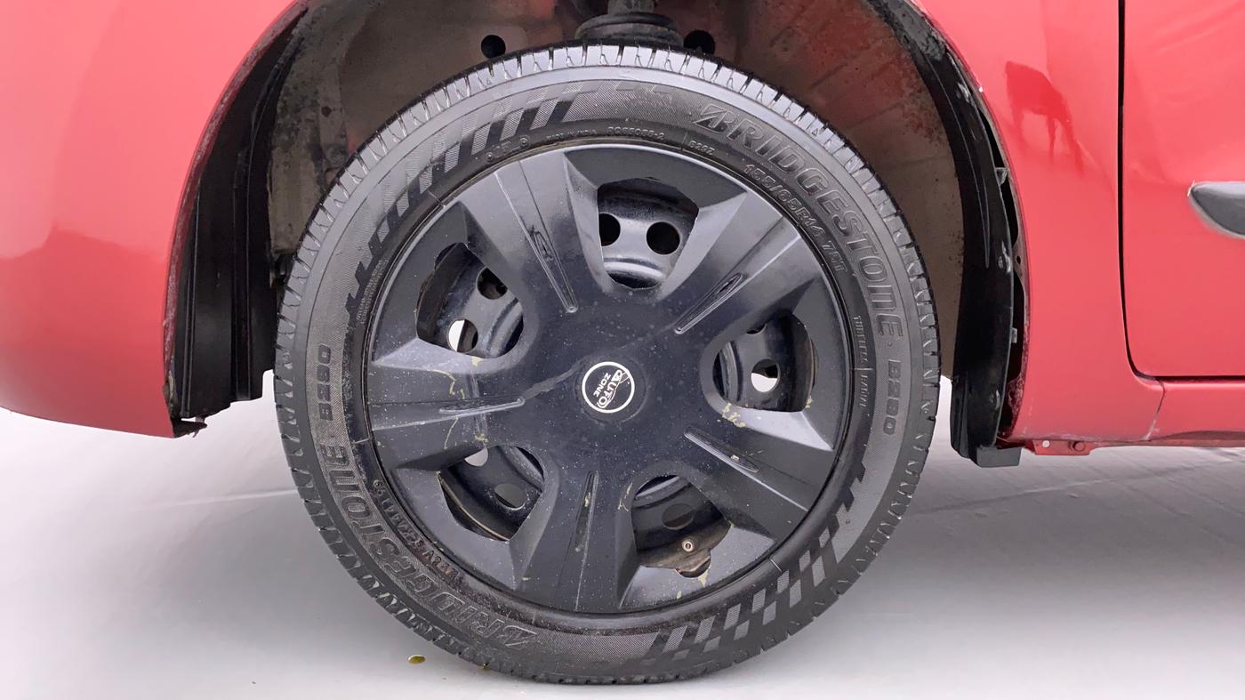 2014 Maruti Wagon R 1.0 VXI, Petrol, Manual, 61,429 km, Left Front Wheel
