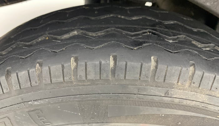 2020 Maruti Eeco 5 STR WITH AC PLUSHTR, Petrol, Manual, 26,332 km, Right Rear Tyre Tread