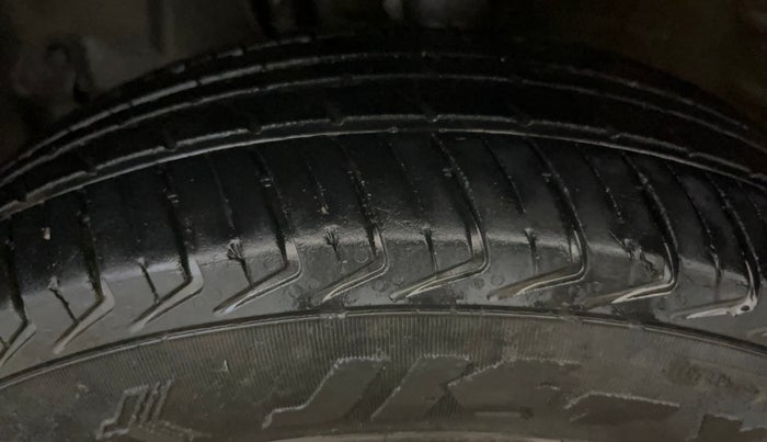 2020 Maruti New Wagon-R LXI 1.0, Petrol, Manual, 52,808 km, Left Front Tyre Tread