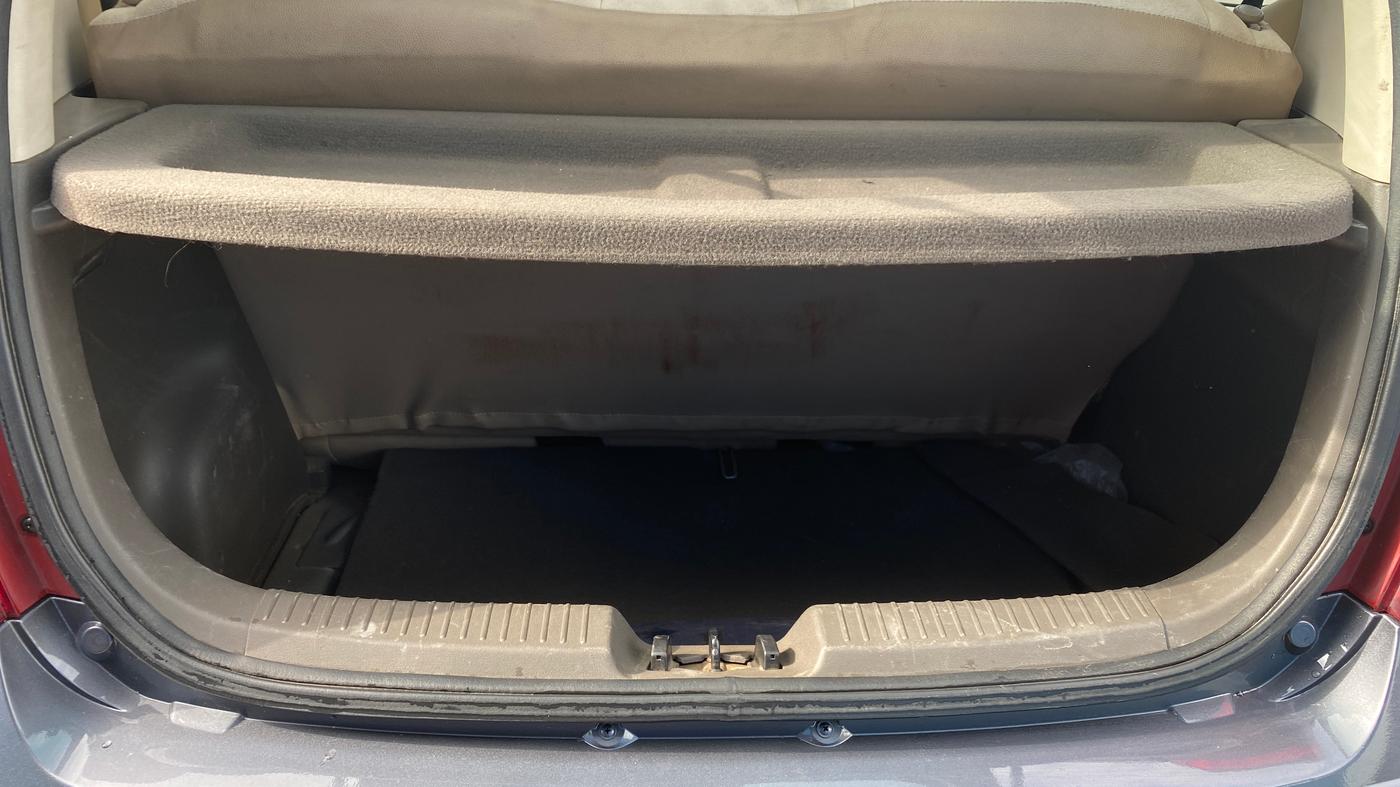 2014 Hyundai i10 SPORTZ 1.1, Petrol, Manual, 38,650 km, Boot Inside