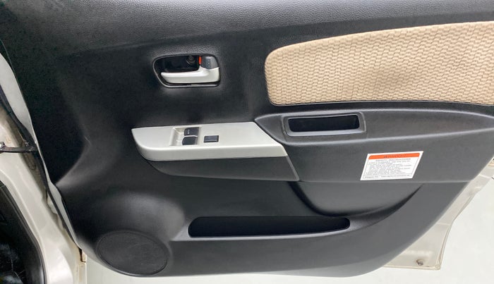 2018 Maruti Wagon R 1.0 LXI CNG, CNG, Manual, 43,339 km, Driver Side Door Panels Control