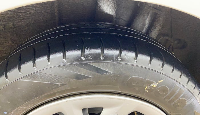 2018 Hyundai Grand i10 SPORTZ U2 1.2 CRDI, Diesel, Manual, 1,13,537 km, Left Rear Tyre Tread