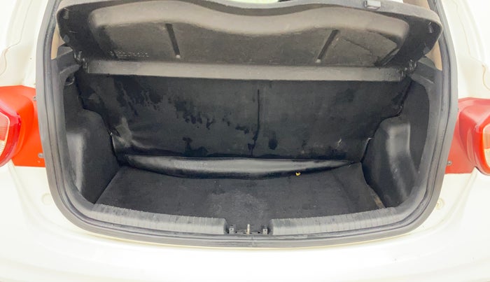 2018 Hyundai Grand i10 SPORTZ U2 1.2 CRDI, Diesel, Manual, 1,13,537 km, Boot Inside