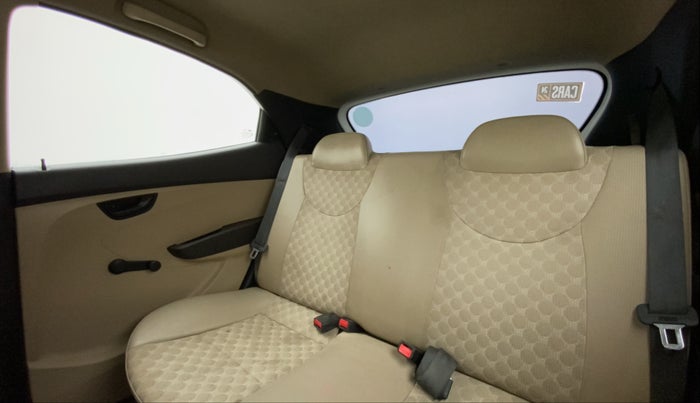 2017 Hyundai Eon MAGNA +, Petrol, Manual, 48,483 km, Right Side Rear Door Cabin