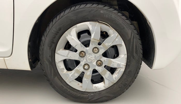 2017 Hyundai Eon MAGNA +, Petrol, Manual, 48,483 km, Right Front Wheel