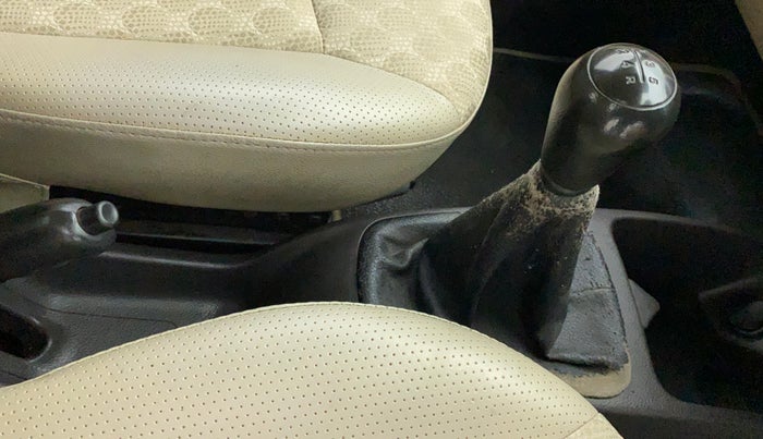 2017 Hyundai Eon MAGNA +, Petrol, Manual, 48,483 km, Gear Lever