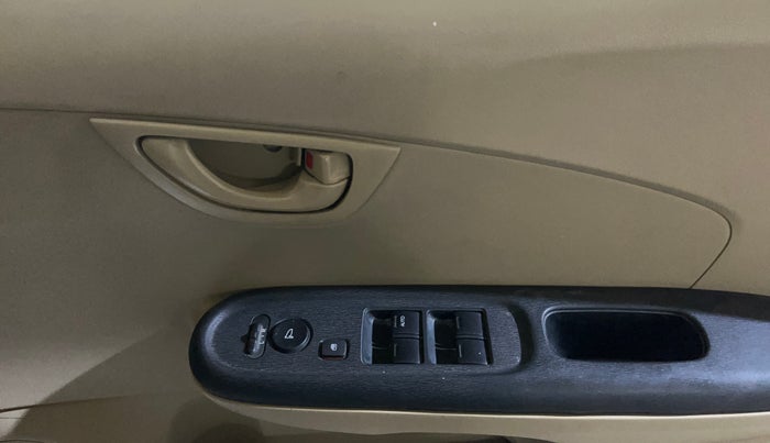 2014 Honda Amaze 1.2L I-VTEC S, Petrol, Manual, 73,748 km, Driver Side Door Panels Control