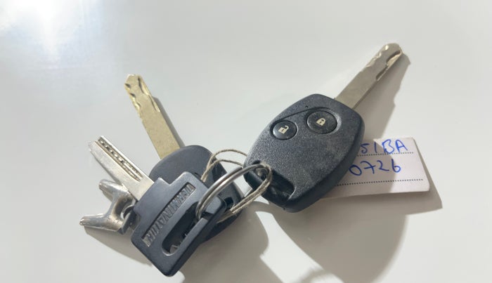 2014 Honda Amaze 1.2L I-VTEC S, Petrol, Manual, 73,748 km, Key Close Up