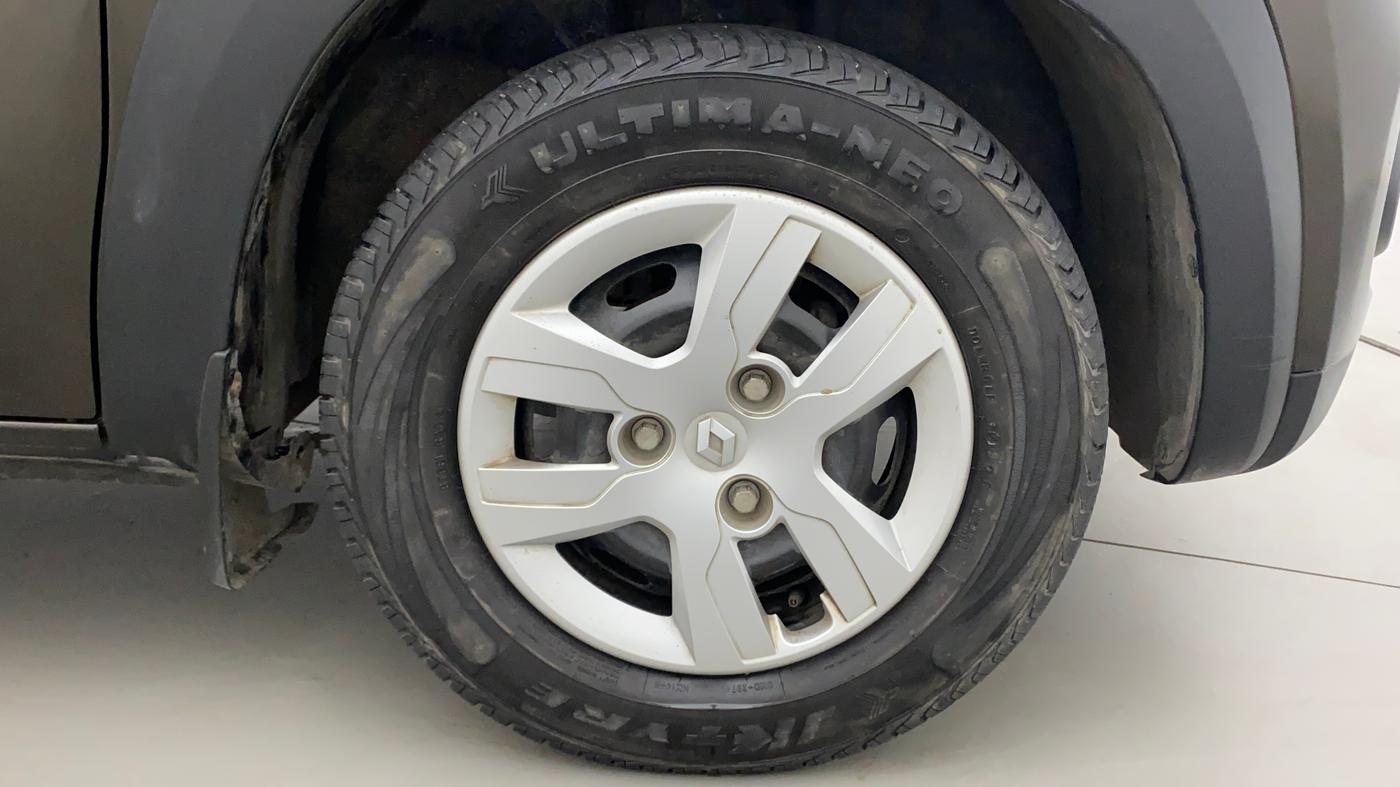 2019 Renault Kwid RXT 1.0 AMT (O), Petrol, Automatic, 21,761 km, Right Front Wheel