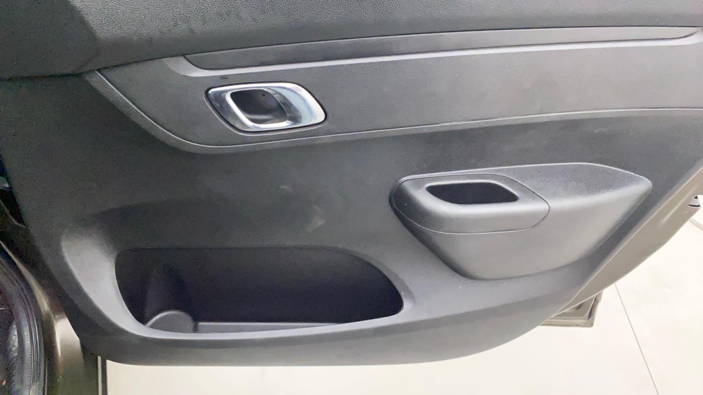 2019 Renault Kwid RXT 1.0 AMT (O), Petrol, Automatic, 21,761 km, Driver Side Door Panels Control
