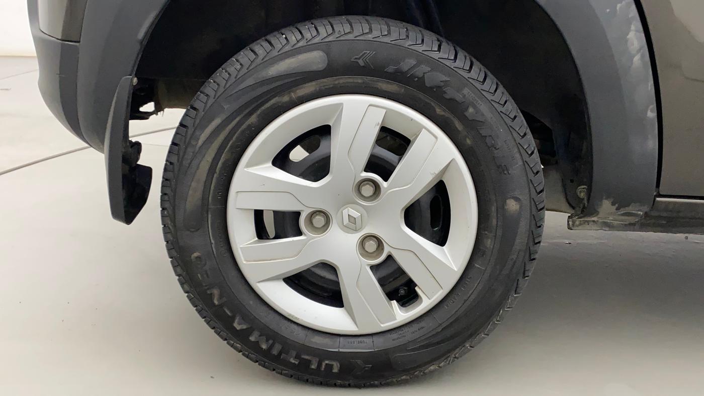 2019 Renault Kwid RXT 1.0 AMT (O), Petrol, Automatic, 21,761 km, Right Rear Wheel