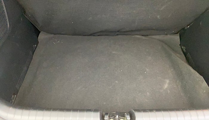 2021 Hyundai NEW I20 ASTA 1.2 AT, Petrol, Automatic, 24,758 km, Boot Inside