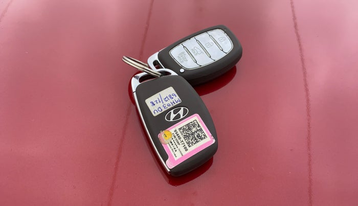 2021 Hyundai NEW I20 ASTA 1.2 AT, Petrol, Automatic, 24,758 km, Key Close Up