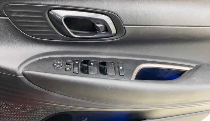 2021 Hyundai NEW I20 ASTA 1.2 AT, Petrol, Automatic, 24,758 km, Driver Side Door Panels Control