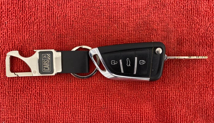 2019 Maruti Alto 800 LXI CNG, CNG, Manual, 91,485 km, Key Close Up
