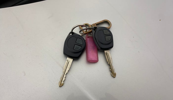 2018 Maruti Wagon R 1.0 VXI+, Petrol, Manual, 27,143 km, Key Close Up