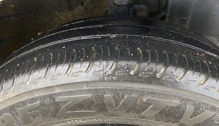 2022 Maruti New Wagon-R VXI CNG 1.0, CNG, Manual, 81,577 km, Right Front Tyre Tread