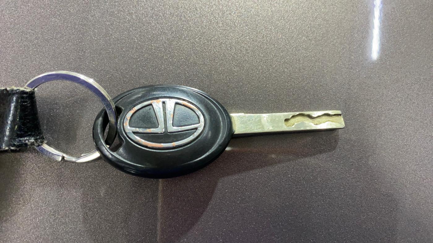 2019 Tata Tiago XE PETROL, Petrol, Manual, 50,945 km, Key Close Up
