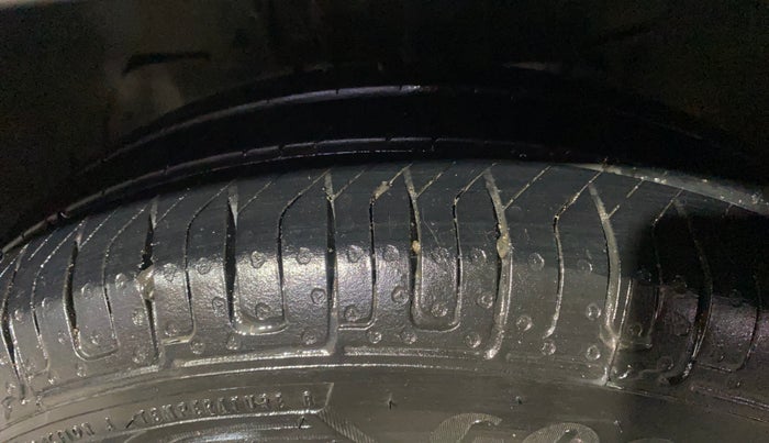 2019 Tata Tiago XE PETROL, Petrol, Manual, 50,945 km, Left Front Tyre Tread