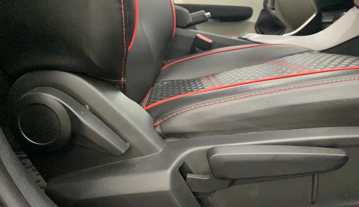 2023 Tata ALTROZ XZ PETROL, Petrol, Manual, 20,328 km, Driver Side Adjustment Panel