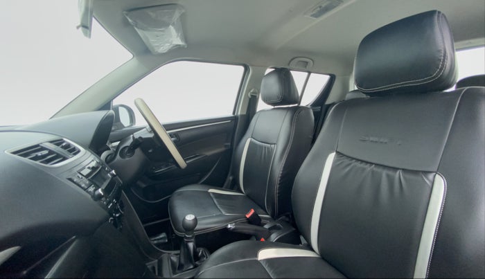 2017 Maruti Swift VXI D, Petrol, Manual, 47,182 km, Right Side Front Door Cabin