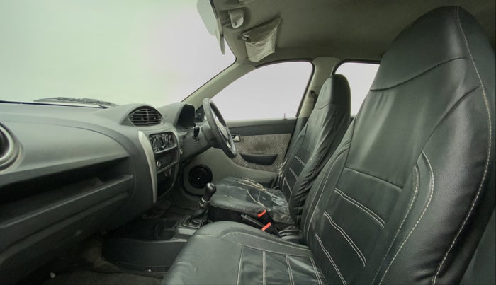 2017 Maruti Alto 800 LXI, CNG, Manual, 1,02,393 km, Right Side Front Door Cabin