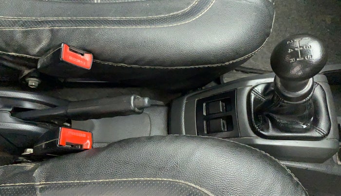 2017 Maruti Alto 800 LXI, CNG, Manual, 1,02,393 km, Gear Lever