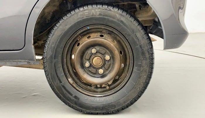 2017 Maruti Alto 800 LXI, CNG, Manual, 1,02,393 km, Left Rear Wheel