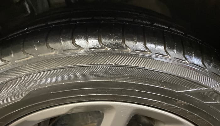2018 Ford FREESTYLE TITANIUM PLUS 1.2 PETROL, Petrol, Manual, 63,488 km, Left Front Tyre Tread