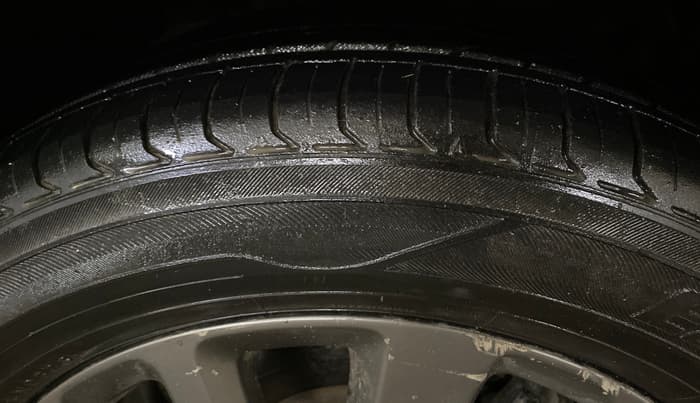 2018 Ford FREESTYLE TITANIUM PLUS 1.2 PETROL, Petrol, Manual, 63,488 km, Right Front Tyre Tread