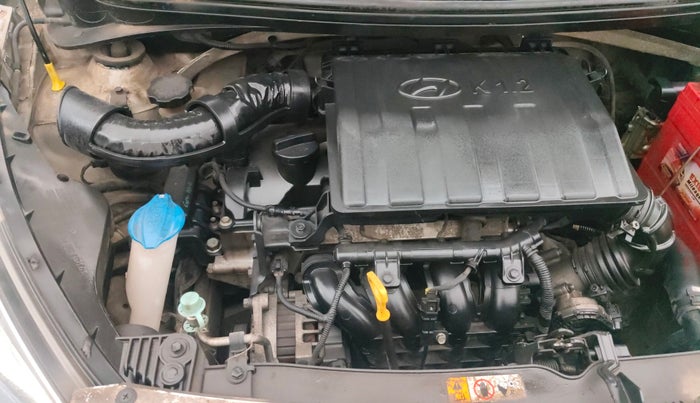 2014 Hyundai Xcent SX 1.2 (O), Petrol, Manual, 1,08,074 km, Engine View - Right