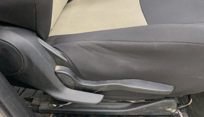 2020 Maruti Swift VXI, Petrol, Manual, 1,71,052 km, Driver Side Adjustment Panel