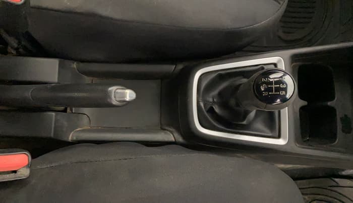2020 Maruti Swift VXI, Petrol, Manual, 1,71,052 km, Gear Lever