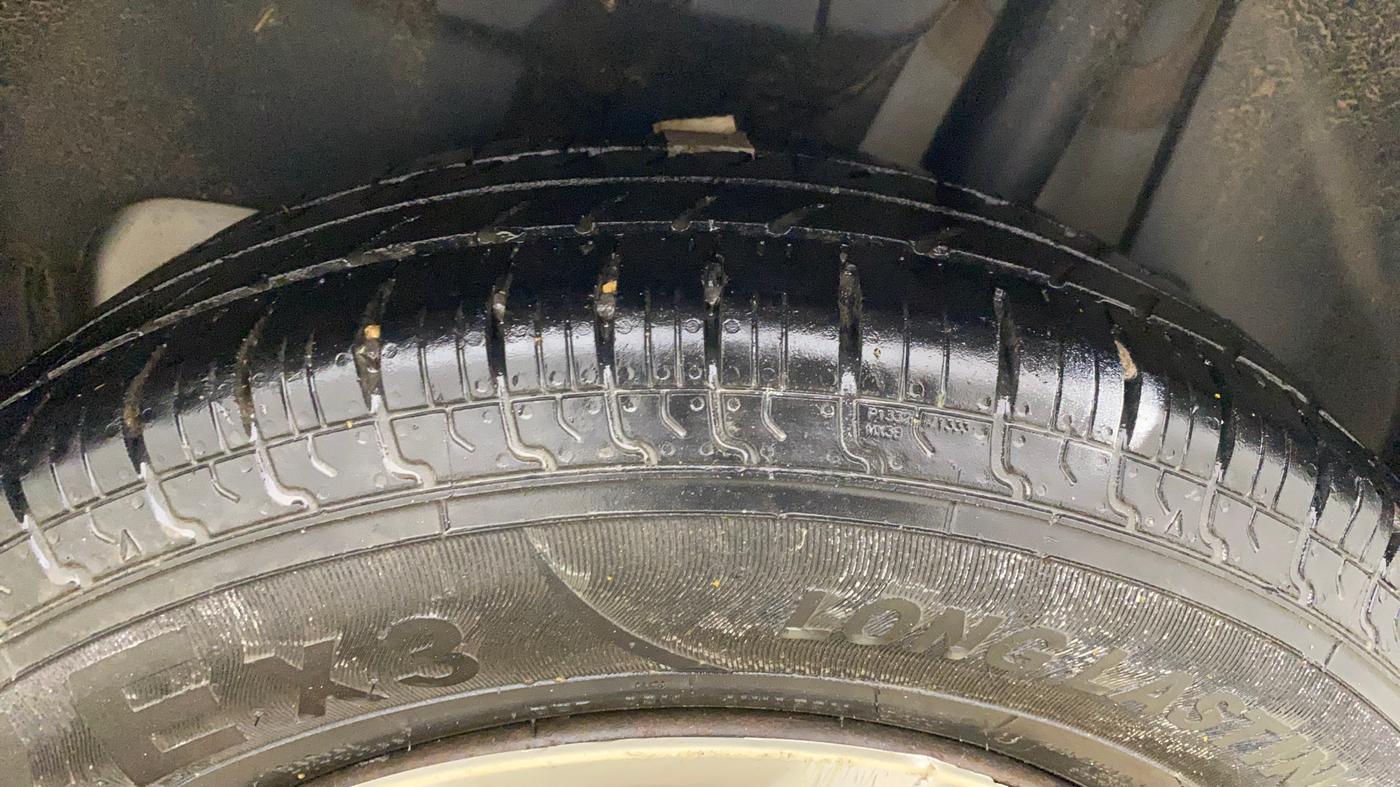 2020 Maruti Swift VXI, Petrol, Manual, 1,71,052 km, Left Rear Tyre Tread