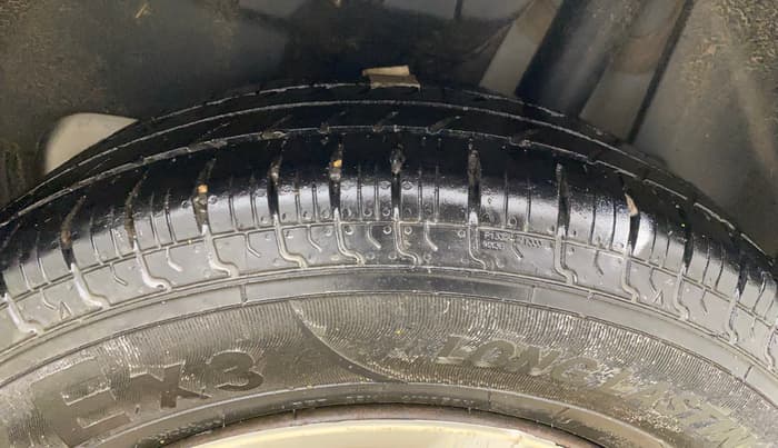2020 Maruti Swift VXI, Petrol, Manual, 1,71,052 km, Left Rear Tyre Tread