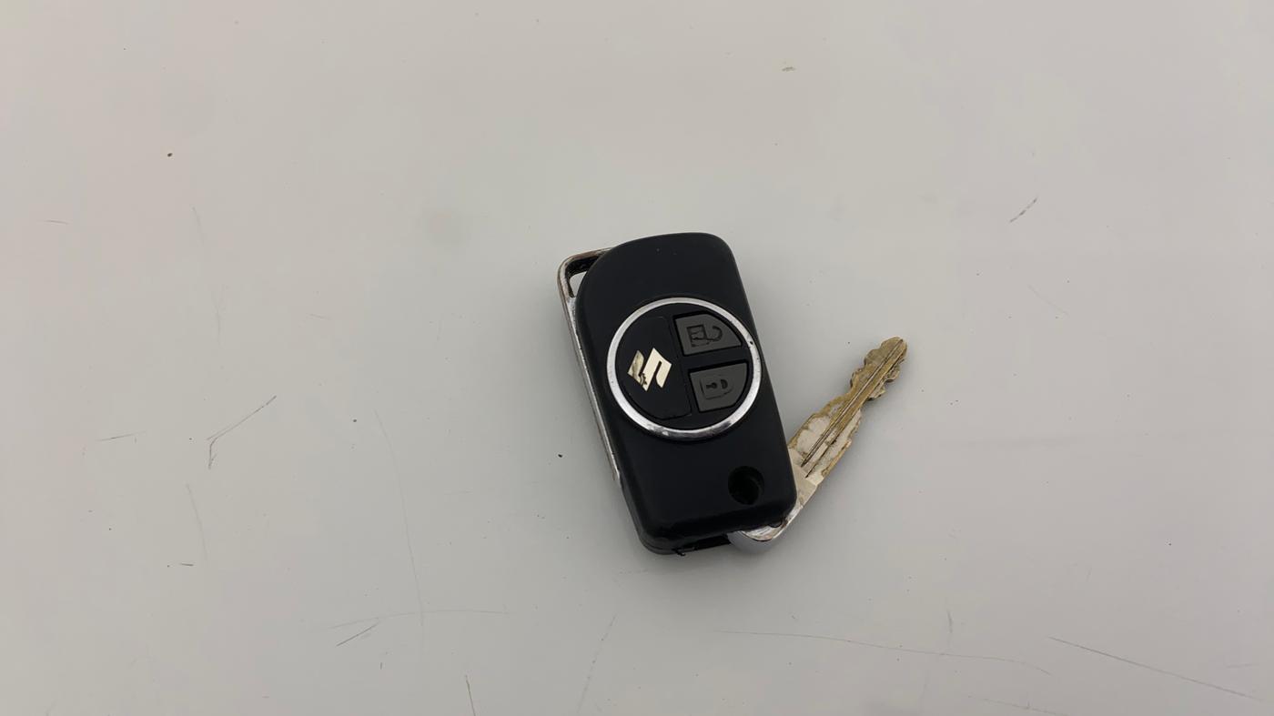 2020 Maruti Swift VXI, Petrol, Manual, 1,71,052 km, Key Close Up