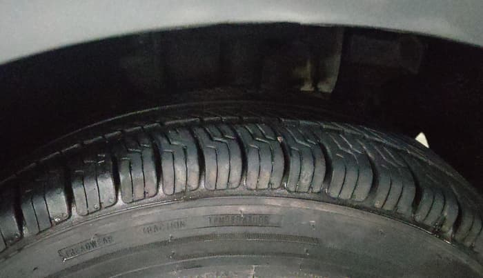 2018 Tata Tiago XM PETROL, Petrol, Manual, 70,355 km, Right Front Tyre Tread