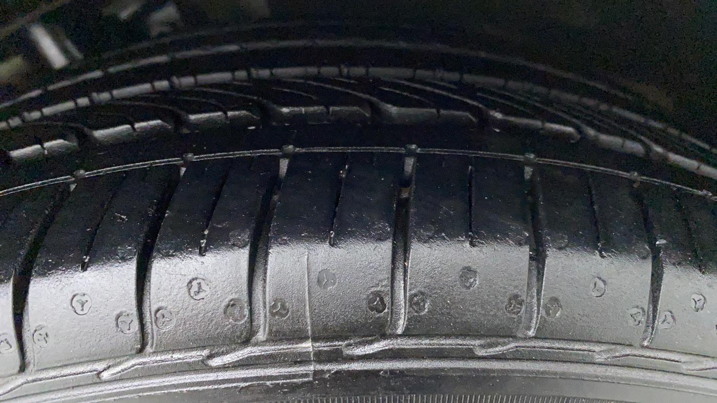 2021 Skoda Rapid STYLE 1.0 AT, Petrol, Automatic, 7,572 km, Right Front Tyre Tread