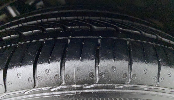 2021 Skoda Rapid STYLE 1.0 AT, Petrol, Automatic, 7,572 km, Right Front Tyre Tread