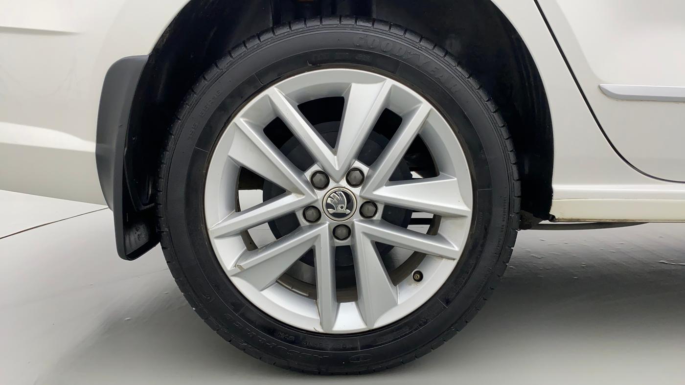 2021 Skoda Rapid STYLE 1.0 AT, Petrol, Automatic, 7,572 km, Right Rear Wheel
