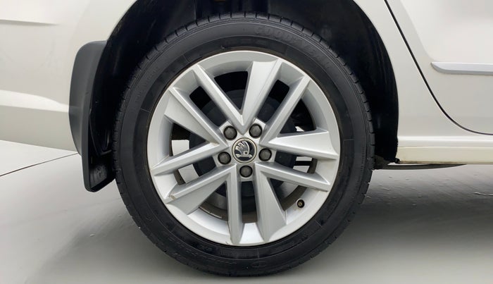 2021 Skoda Rapid STYLE 1.0 AT, Petrol, Automatic, 7,572 km, Right Rear Wheel