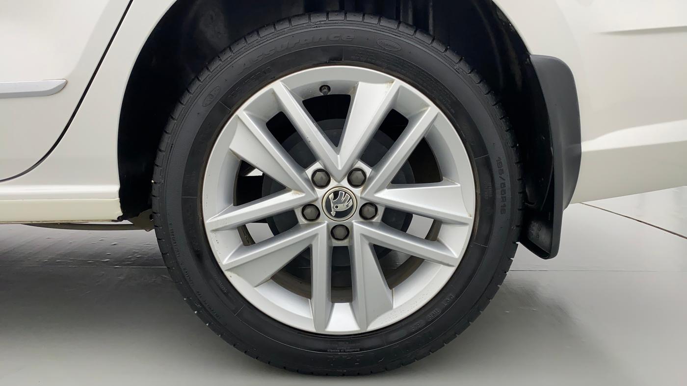 2021 Skoda Rapid STYLE 1.0 AT, Petrol, Automatic, 7,572 km, Left Rear Wheel