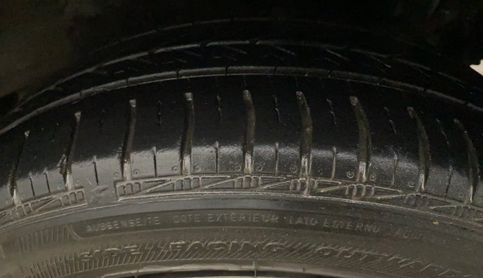 2019 Hyundai Grand i10 SPORTZ 1.2 KAPPA VTVT, Petrol, Manual, 71,860 km, Left Rear Tyre Tread