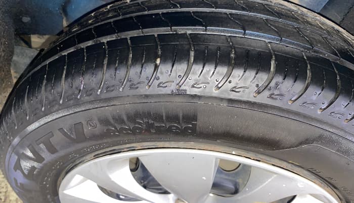 2018 Maruti Baleno DELTA PETROL 1.2, Petrol, Manual, 65,280 km, Left Rear Tyre Tread