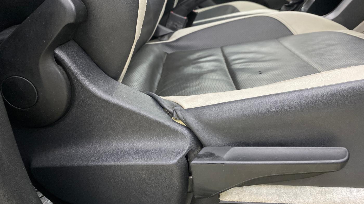 2022 Volkswagen TAIGUN TOPLINE 1.0 TSI AT, Petrol, Automatic, 43,324 km, Driver Side Adjustment Panel