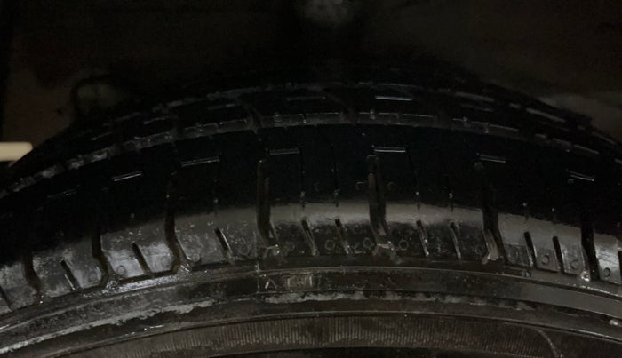 2017 Hyundai Grand i10 SPORTZ (O) 1.2 KAPPA VTVT, Petrol, Manual, 43,532 km, Right Rear Tyre Tread