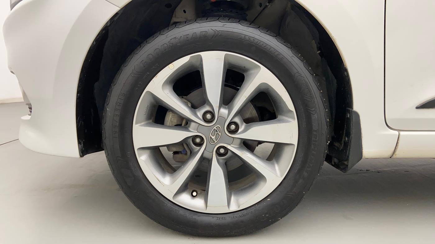 2016 Hyundai Elite i20 ASTA 1.2 (O), Petrol, Manual, 61,157 km, Left Front Wheel