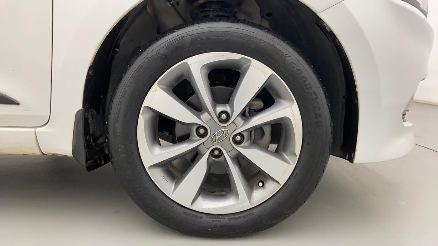 2016 Hyundai Elite i20 ASTA 1.2 (O), Petrol, Manual, 61,157 km, Right Front Wheel