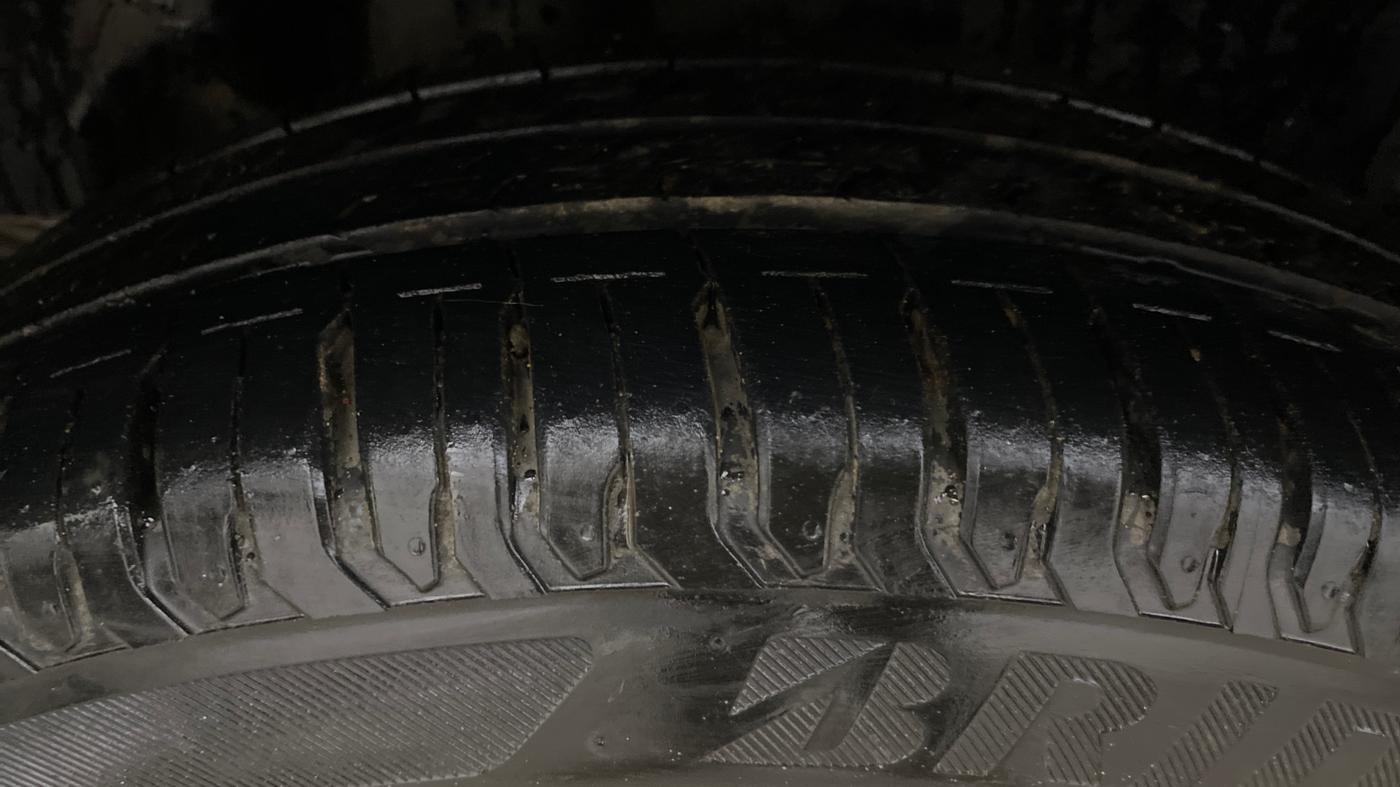 2024 Maruti Swift ZXi Plus AMT, Petrol, Automatic, 39,053 km, Right Rear Tyre Tread